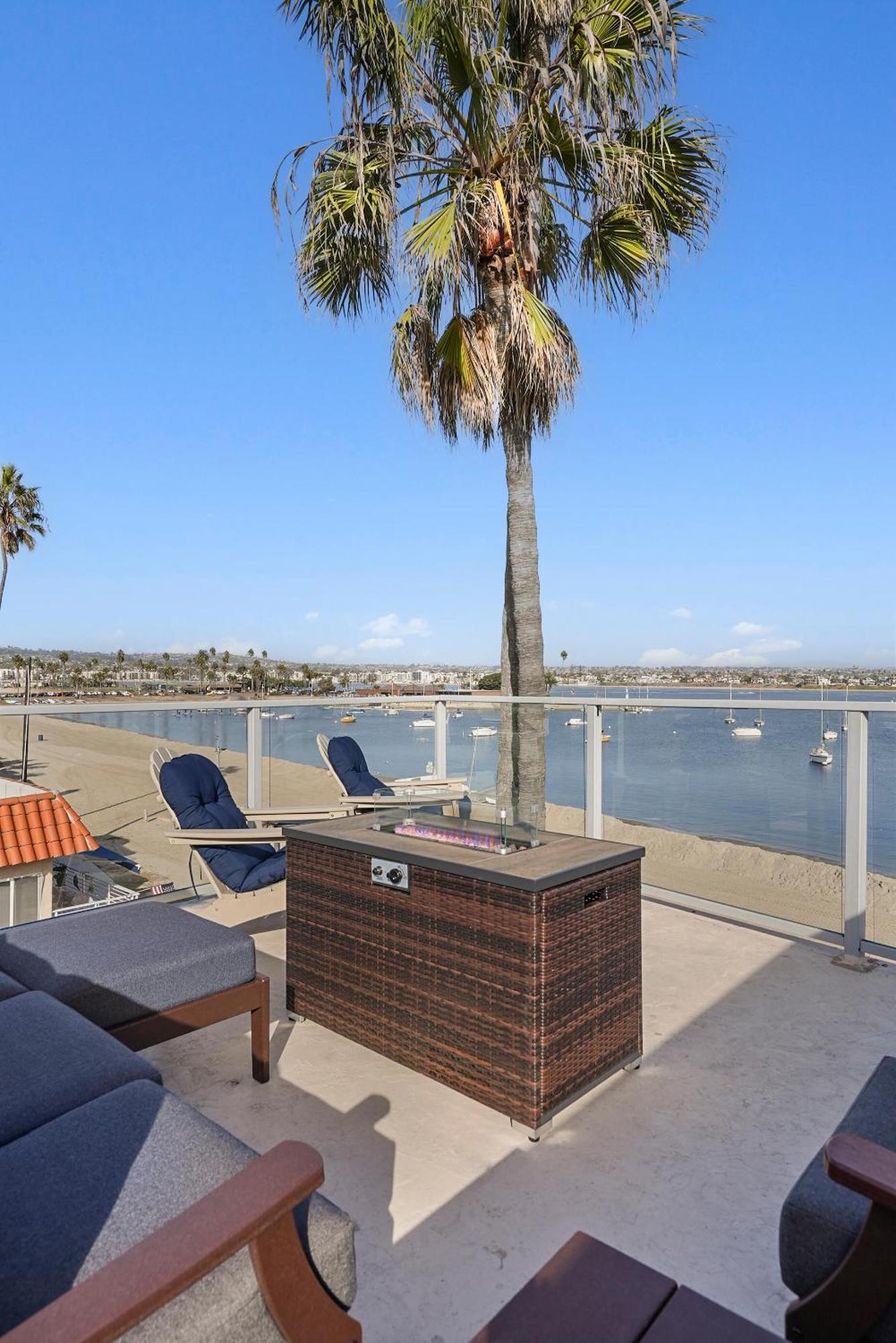 Stunning Bayfront Condo With Gorgeous Views, Garage, Massive Roof Deck & Ac - Dogs Welcome! Сан-Диего Экстерьер фото